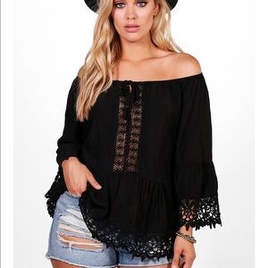 BOOHOO OFF THE SHOULDER TOP